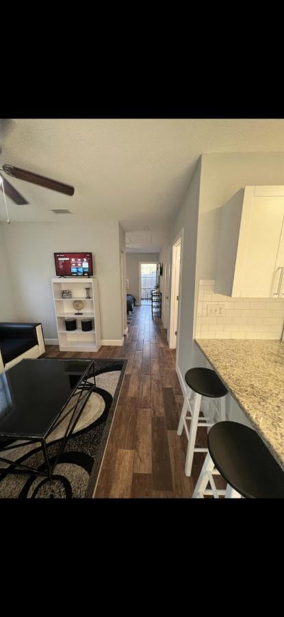 Lopez Place Tampa Exterior photo
